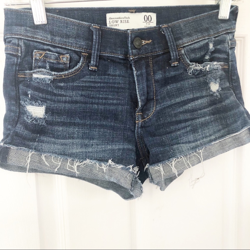 Abercrombie Low Rise Distressed Shorts 00